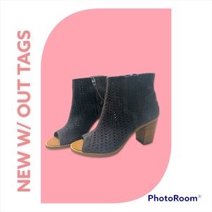 TOMS Majorca Peep Toe Booties sz 7.5 NEW w/o tags